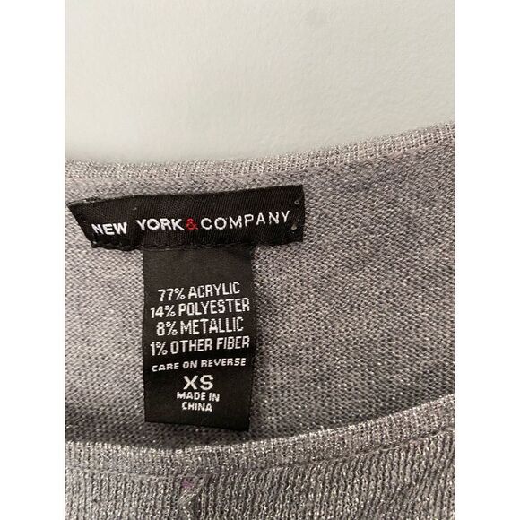 NY and Company silver metallic thread lightweight knit top size XS￼ - Picture 4 of 5